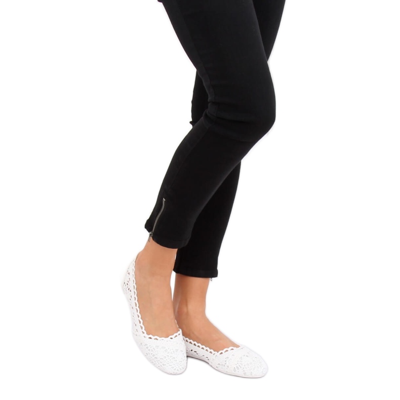 White openwork ballerinas 4701 White 1
