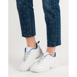 Women's sports shoes white 2 Women's sports shoes white 2