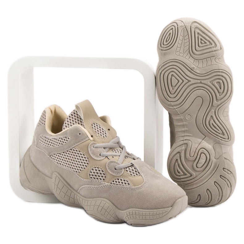 Renda Beige Sneakers 1 Renda Beige Sneakers 1