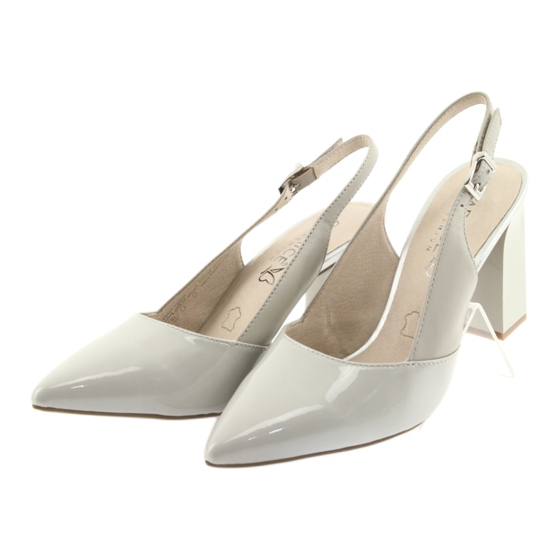 Gray women's sandals on the post Caprice 29604 grey 3 Gray women's sandals on the post Caprice 29604 grey 3