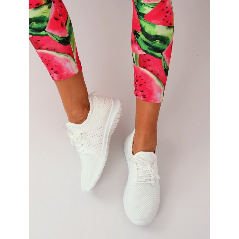 White sports shoes 7758-Y White 1