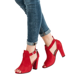 Queen Vivi Suede Shoes On A Bar red 2