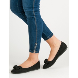 Ch. Creation Suede Ballerina In Spitz black 2