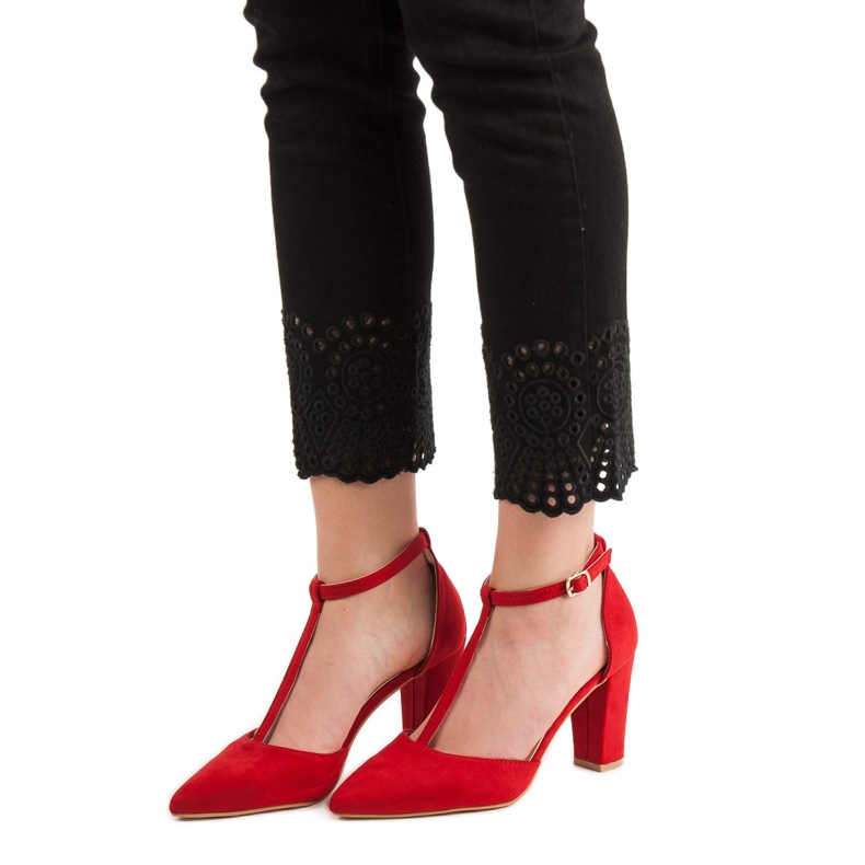 Primavera Red Pumps On A Pillar 2