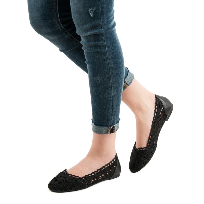 Coura Black Lace Ballerinas 1