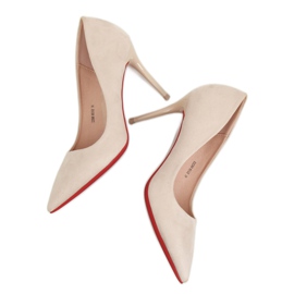 Pumps on a beige E22369 Beige pin 1