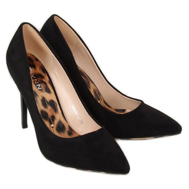 Pumps on a black 9003-18 Black pin 1