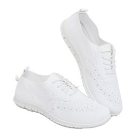 White BO-2 White sports shoes 1
