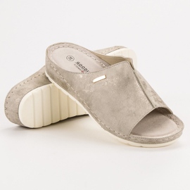 Goodin Golden Slippers brown yellow 1