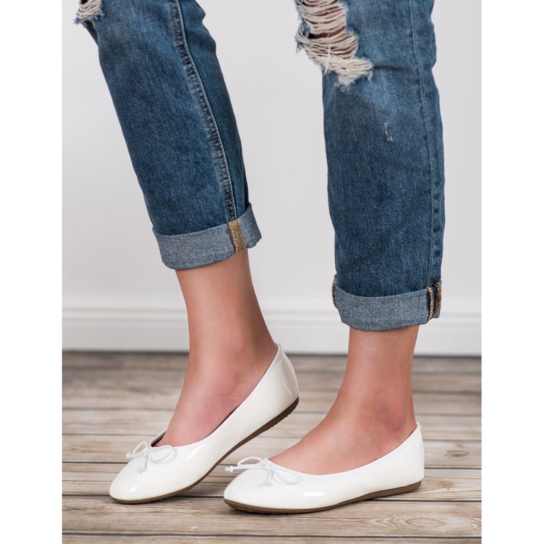Renda Ballerina With Bow white 2