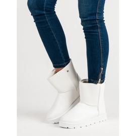 Seastar Snow boots from Mukluki white 2