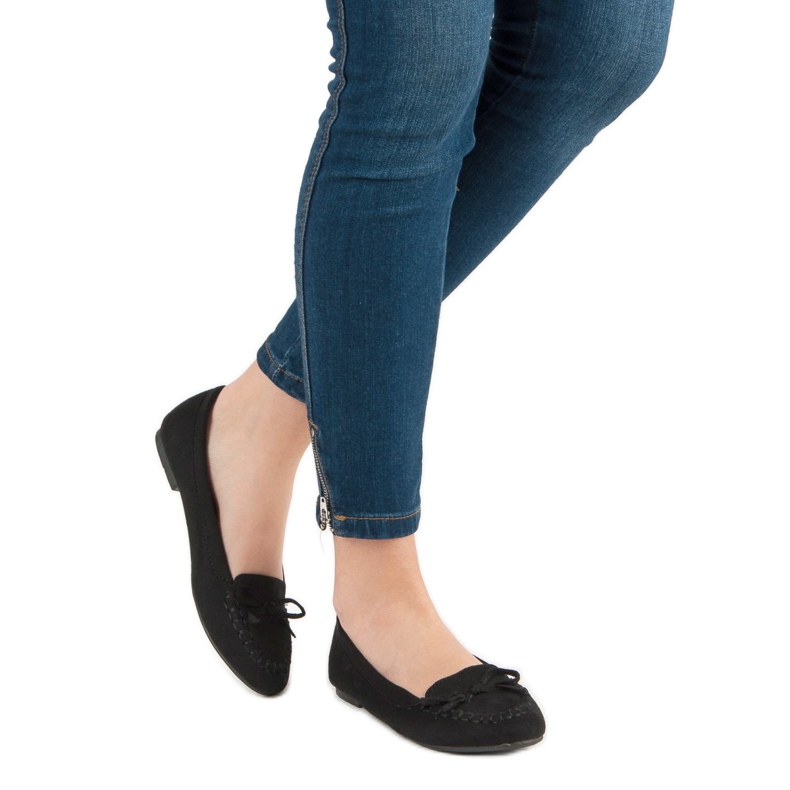 Small Swan Black Loafers With A Bow 1