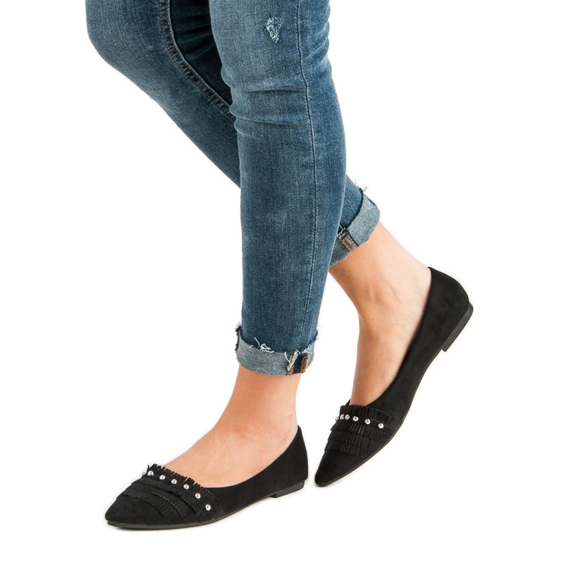 Black Ballerina In Spitz 2