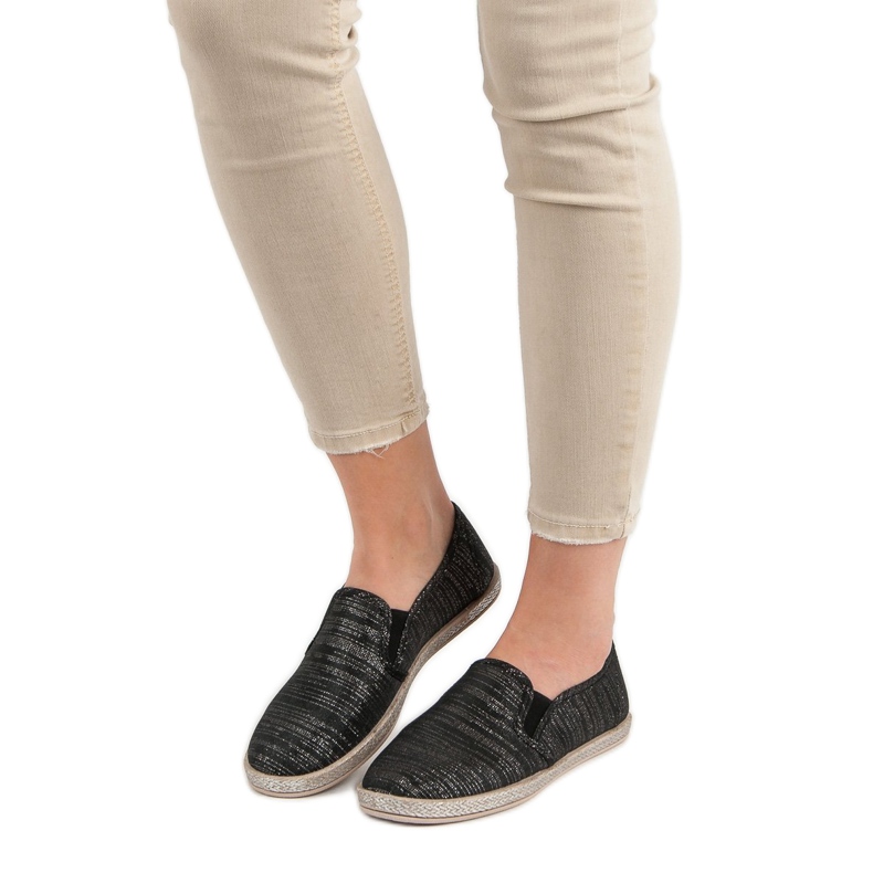 Ideal Shoes Comfortable Slipons black 1