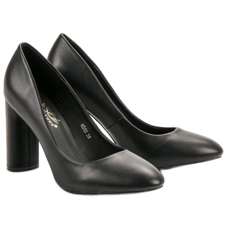 Small Swan Black Pumps On A Pillar 2