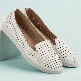 SHELOVET Openwork Lords white 1