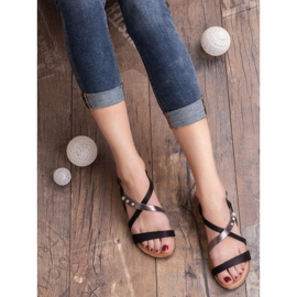 Small Swan Sandals With Pearls black 2