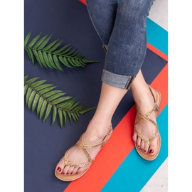Small Swan Japanese sandals yellow 2