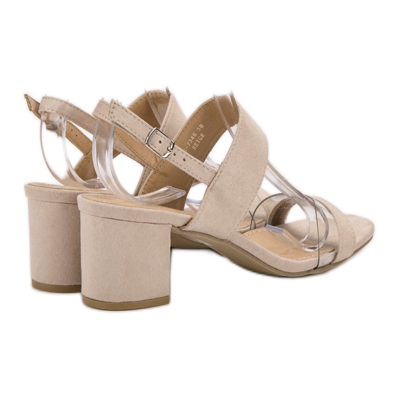 Ideal Shoes Fashionable women's sandals beige 2 Ideal Shoes Fashionable women's sandals beige 2