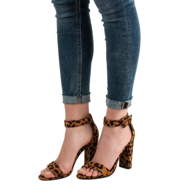 Goodin Sandals On A Bar brown 2