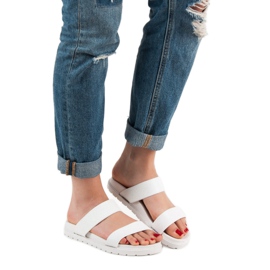 Seastar Shiny Slippers white 1