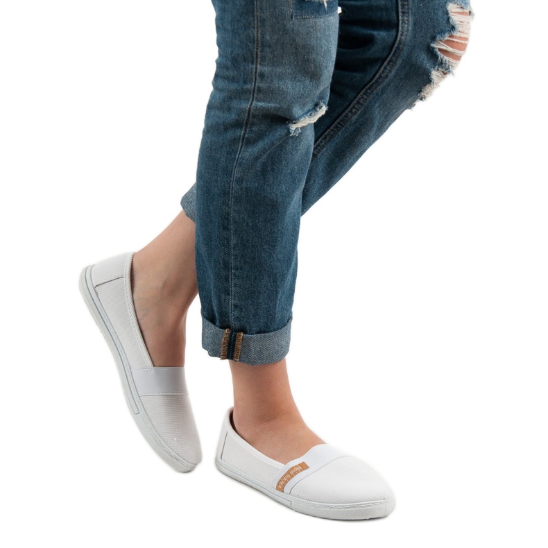 Comfortable VICES Slipony white 2