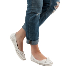 VICES white openwork ballerinas 1