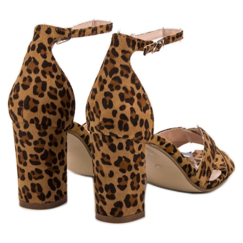 Ideal Shoes Sandals On A Bar brown 1