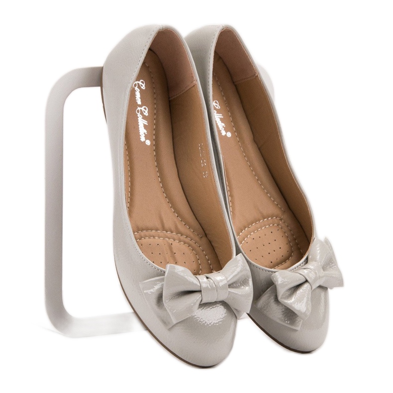 Comer Lacquered Ballerina With A Bow grey 1