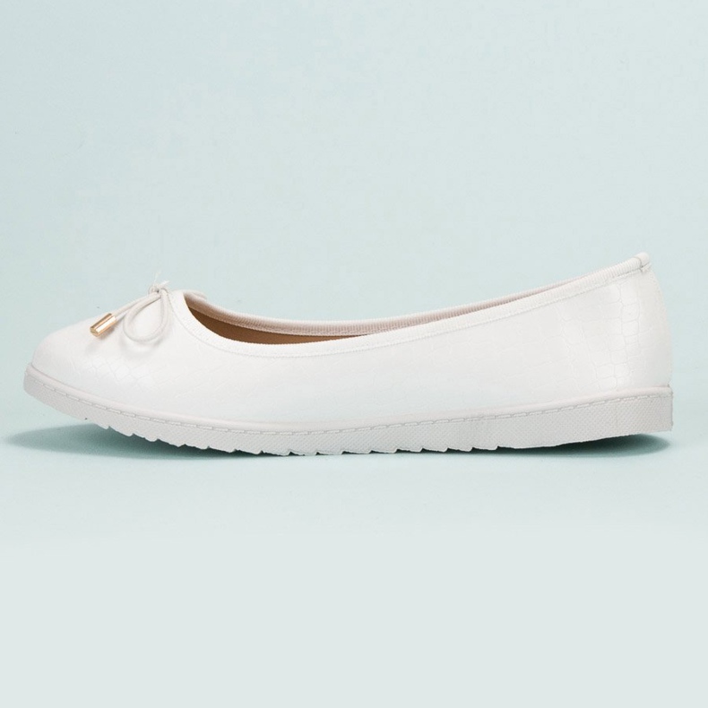 Comer Elegant white ballerinas 1 Comer Elegant white ballerinas 1