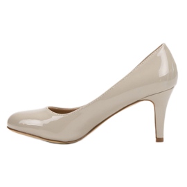 Small Swan Lacquered Pumps On A Pin beige 1