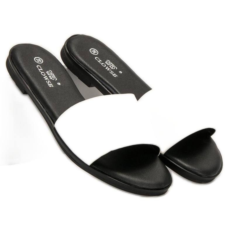 Clowse Classic White Slippers 1