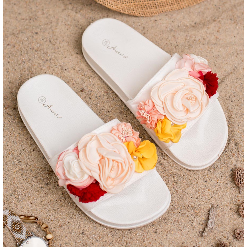 Anesia Paris White Slippers With Flowers 2