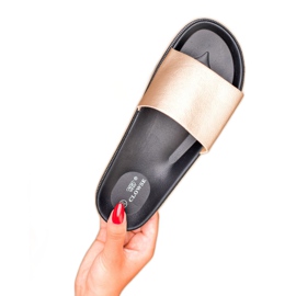 Clowse Golden Women's Slippers 2 Clowse Golden Women's Slippers 2