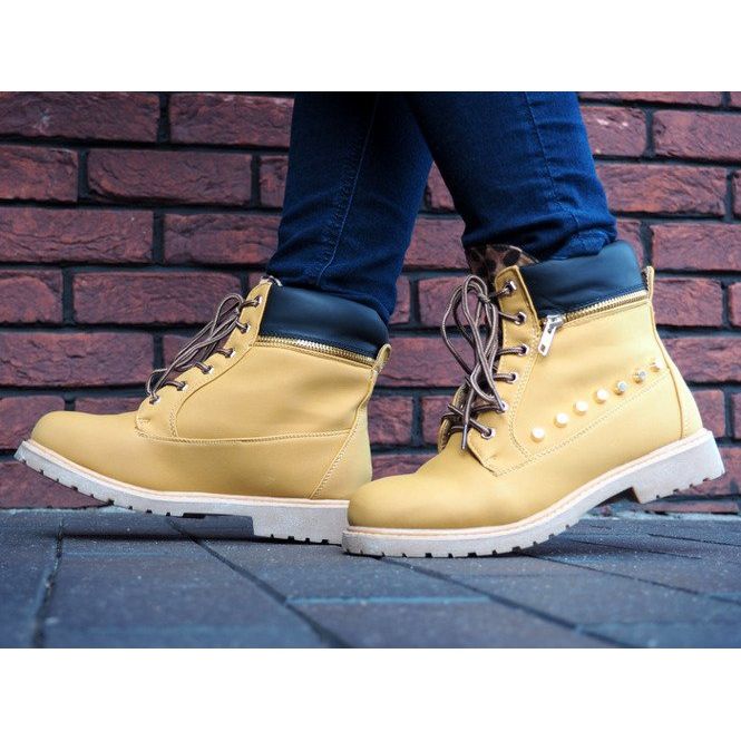 Warm Trappers With Ornaments A06 Camel brown 1