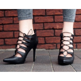 Richly decorated high sandals 11033-1 black 2