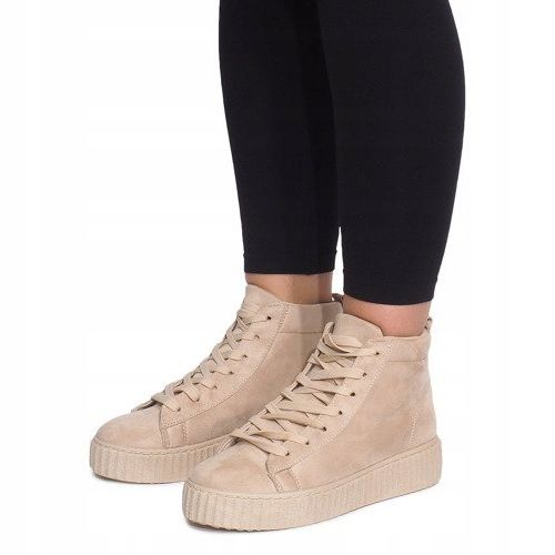 High Creepers Boots On The WQ-001 Beige Platform 2