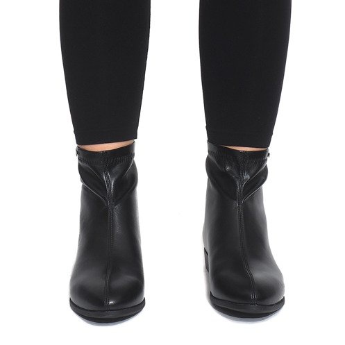 Boots from Saszki H9214 Black 2