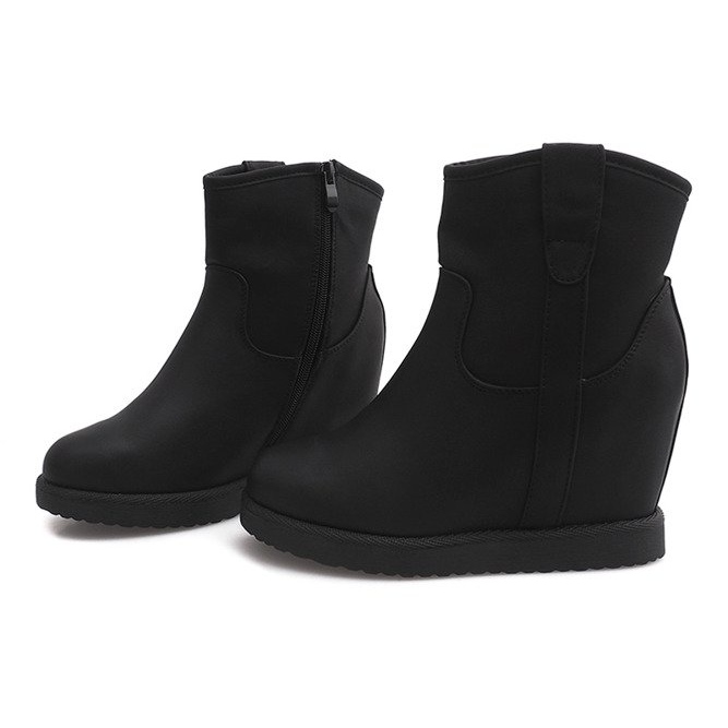 Warm Boots On Wedge EL026 Black 1