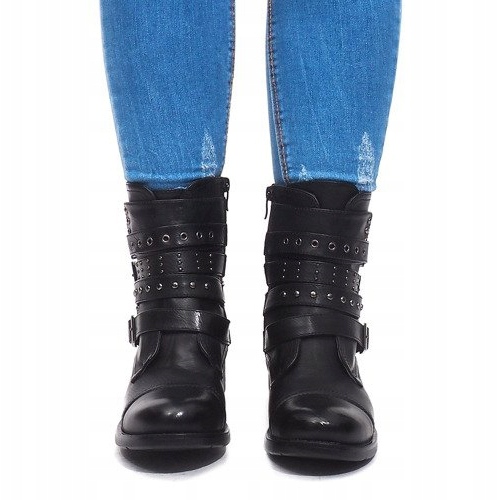 Warm Boots With Buckle M172 Black 2