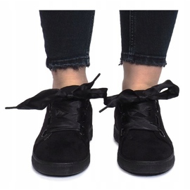 Black sneakers with Salomé bows 1