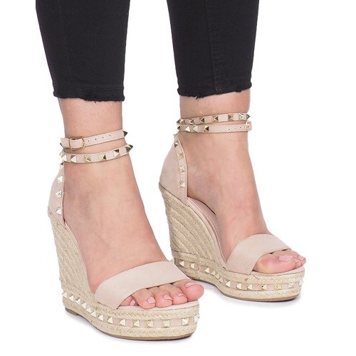 Beige wedge sandals with Lov'it studs 1