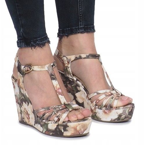 Beige wedge sandals Beige Flowers espadrilles 1 Beige wedge sandals Beige Flowers espadrilles 1