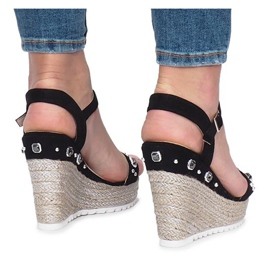 Black sandals on the Glam Shine wedge heel 1
