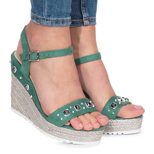 Green sandals on the Glam Shine wedge heel 1