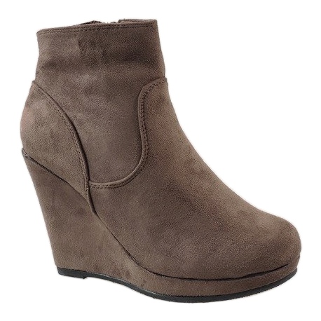 Suede Boots On Wedge 122D Brown 1
