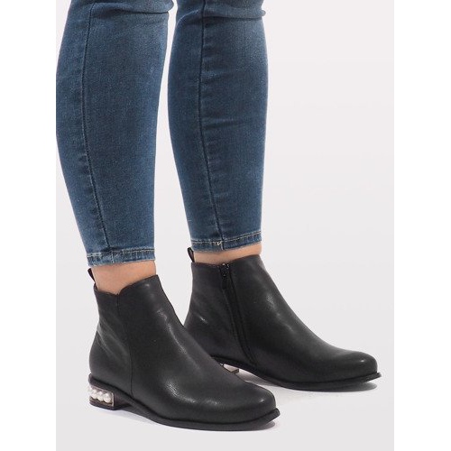 LEI-189 black boots with pearls 1