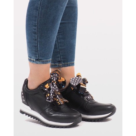 Black sports sneakers on the wedge G-124 1