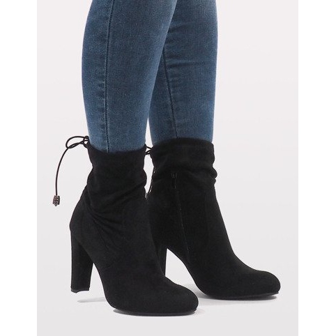 Black suede ankle boots on the E4873 post 1