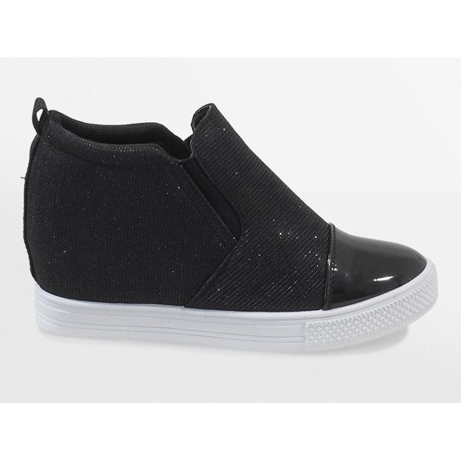 Black sneakers on the wedge DD410-4 2